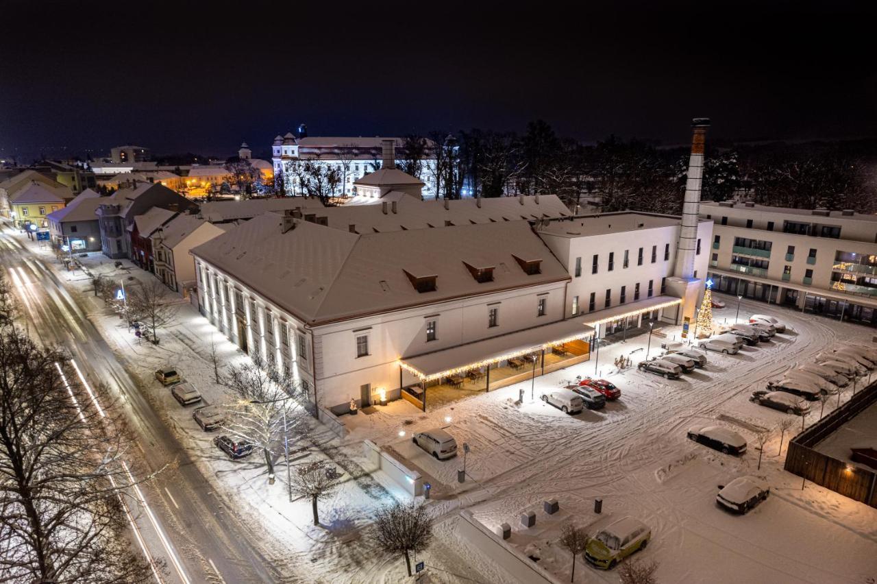Hotel Pansky Pivovar Holesov Exterior photo